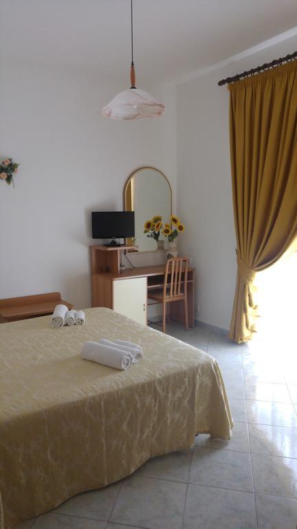 Villa Natalina Forio di Ischia Pokój zdjęcie